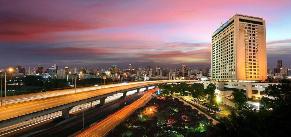 Golden Tulip Sovereign Hotel Bangkok Eksteriør bilde