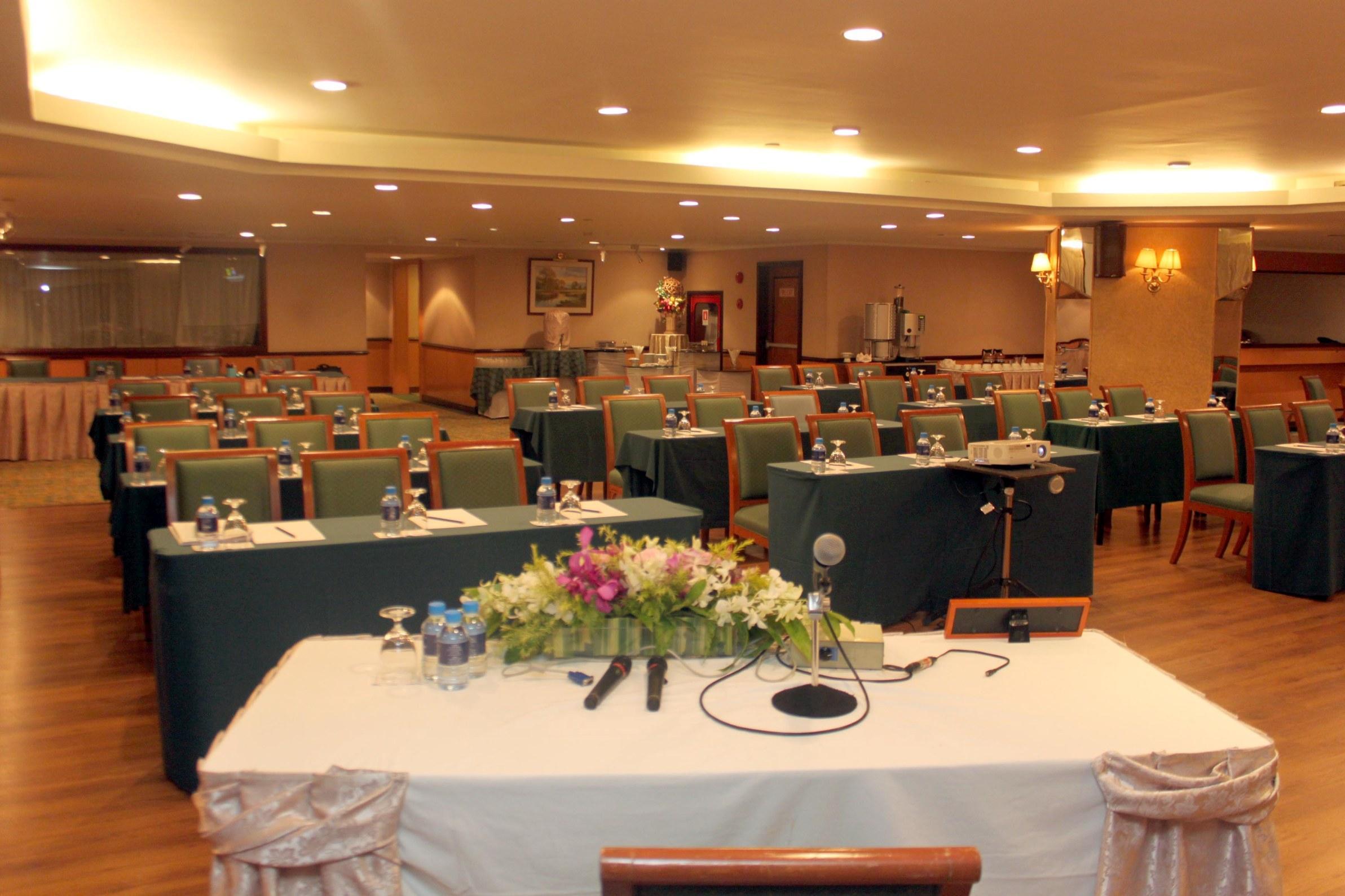 Golden Tulip Sovereign Hotel Bangkok Eksteriør bilde
