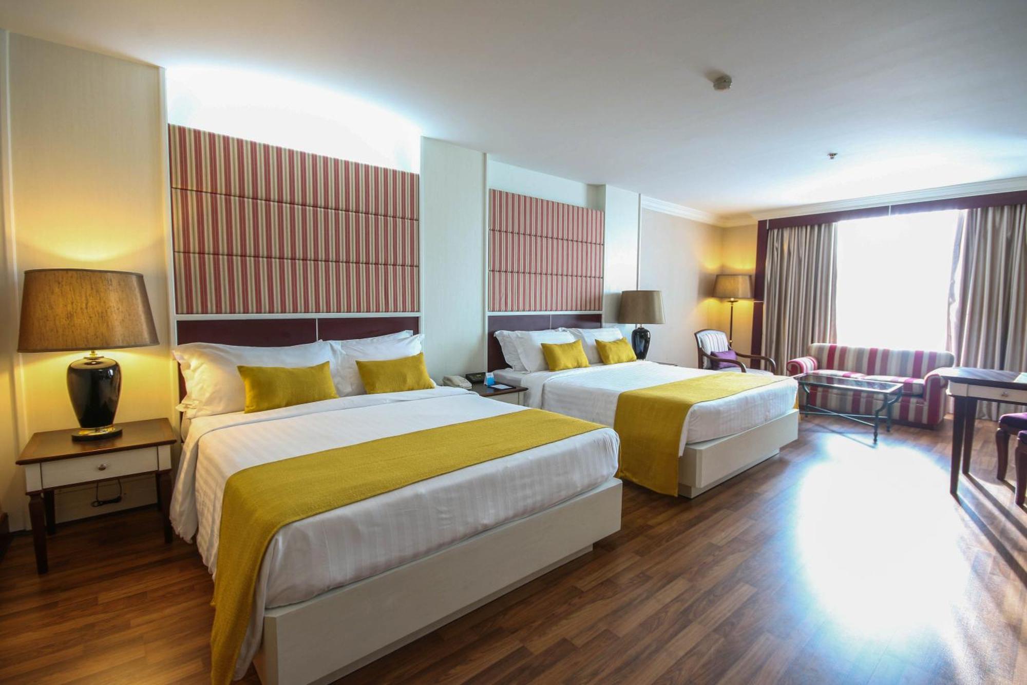 Golden Tulip Sovereign Hotel Bangkok Eksteriør bilde