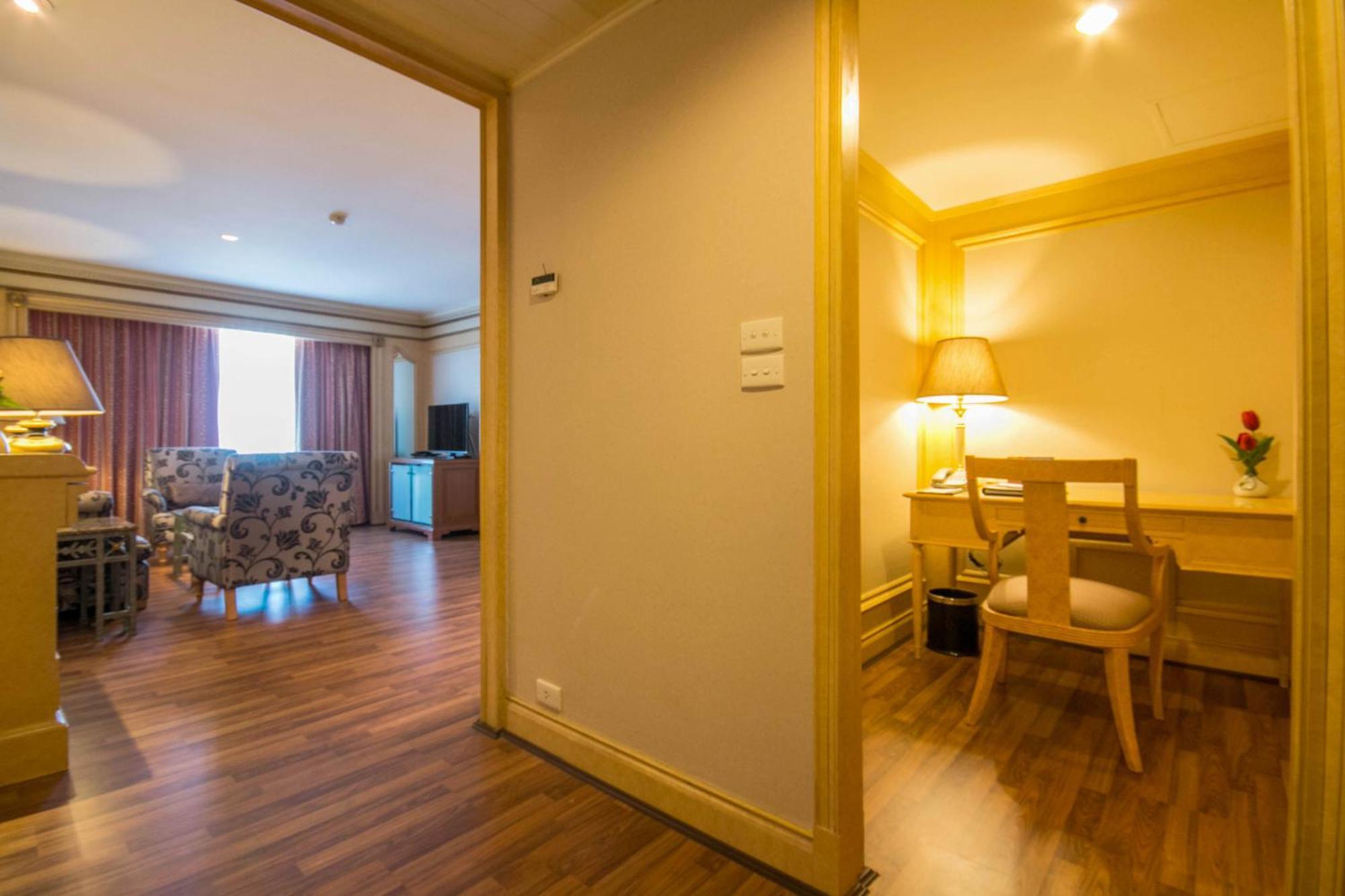 Golden Tulip Sovereign Hotel Bangkok Eksteriør bilde