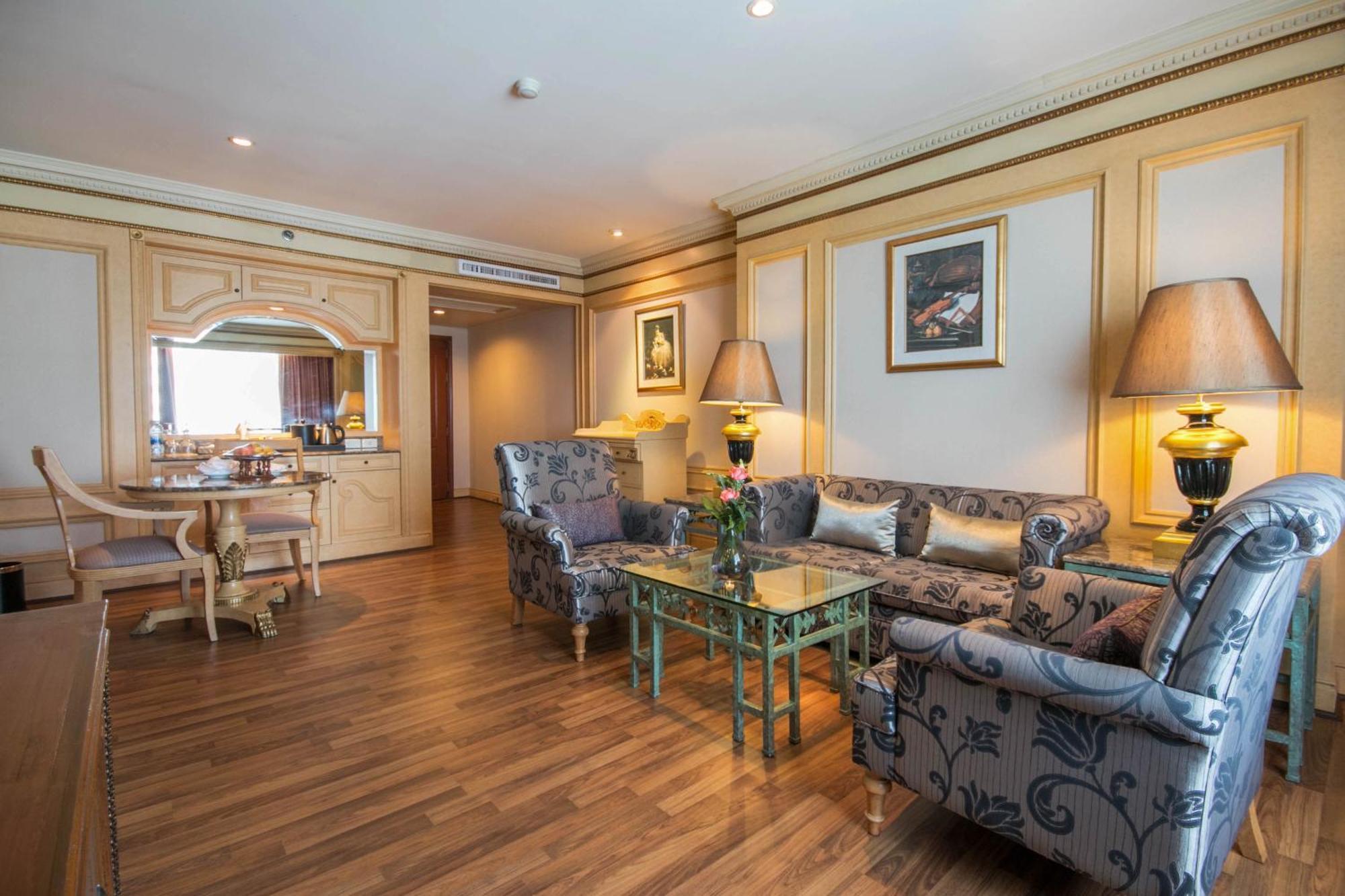 Golden Tulip Sovereign Hotel Bangkok Eksteriør bilde